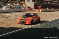 改造 F1：像制造爽剧一样经营赛车运动