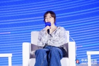 未来一年大模型的关键词是什么？小米MiMo大模型负责人罗福莉：“进化”