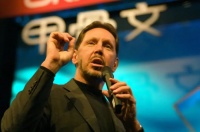 震惊！全球软件巨头甲骨文一夜砍掉3万人，创始人直言：人工编程已死！AI时代，这样培养孩子只会被时代抛弃