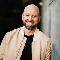 Meta首席技术官博斯沃思寄语大学生：想进入科技行业就要不断创造