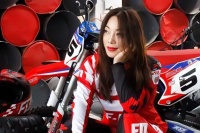 张雪贵人要去敲钟了