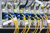 光模块，中美科技博弈的下一个“制高点”