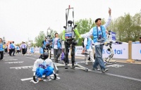 宇树、荣耀等机器人如何现场调试？现场直击