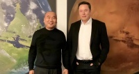 靠马斯克躺赚千亿身价的神秘华裔大佬，又要押注黄仁勋？