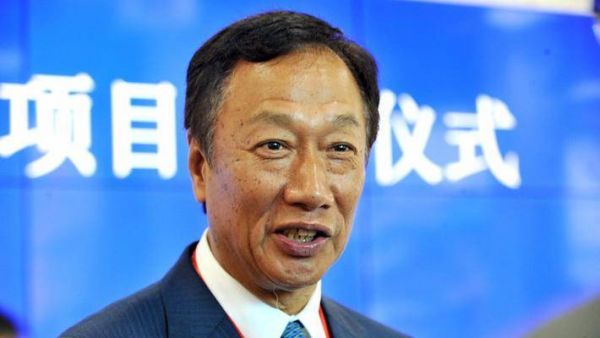 【虎嗅早报】郭台铭：太太反对我参选台地区领导人；拼多多、淘宝重逢在“恶名市场”