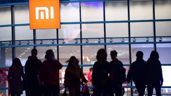 【虎嗅晚报】小米之家回应取消员工销售提成：报道失实；朋友圈新增“一月可见”