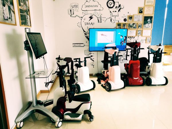 轻量化辅助机器人前景广阔,「邦邦机器人」要先让弱能群体跟轮椅说“拜拜”