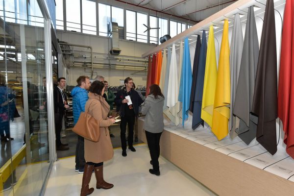 探访兰博基尼工厂（多图）：313万的SUV是如何造出来的？