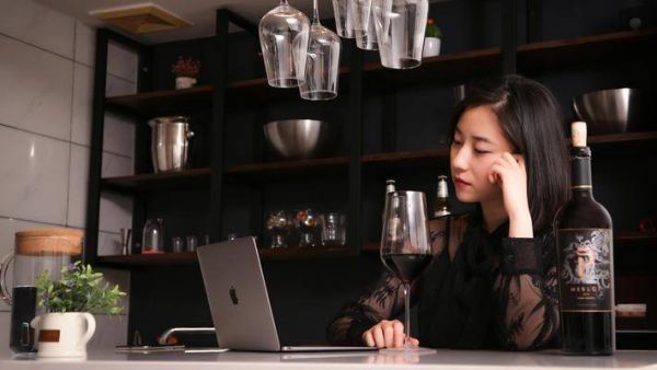 为什么年轻人爱喝酒，却不爱喝你的酒？| 上道沙龙