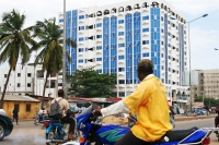 非洲最大城市上演摩的大战，谁能成为“非洲版 Go-Jek”？