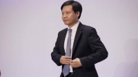 小米股价“腰斩”，雷军“让投资者至少赚一倍”的诺言怎么办