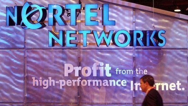 谁谋杀了华为的对手？