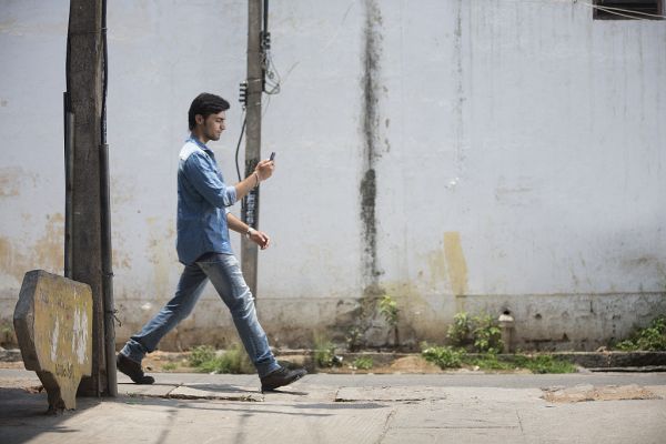 世界上最便宜的移动流量资费还能持续多久?这要问亚洲首富的电信公司 Jio