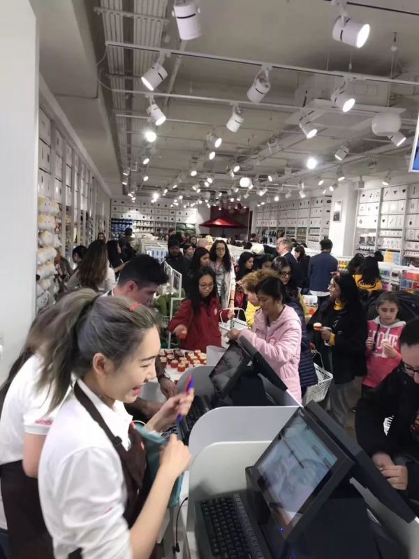 中国企业是时候重新理解出海了。| 在这里学会出海