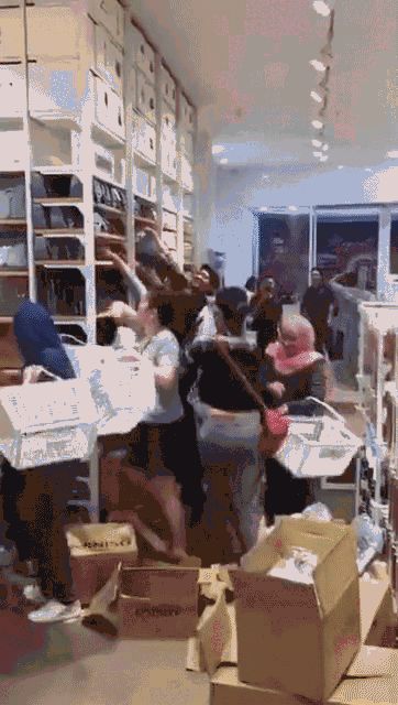 中国企业是时候重新理解出海了。| 在这里学会出海