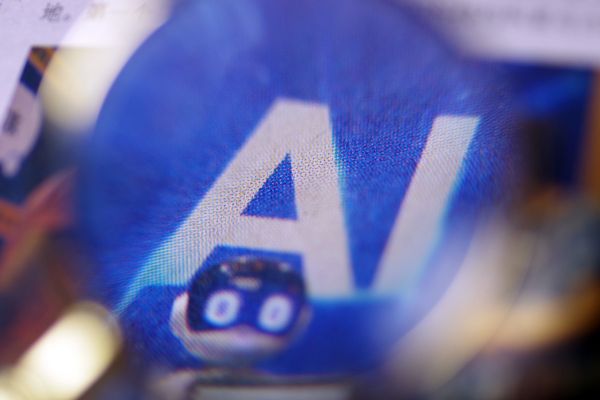 少数派的未来猜想 | 担心AI威胁人类?先担心人类不停“变笨”吧