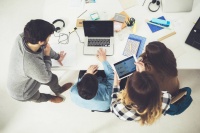 市场调研有机会成长为千亿赛道，「智关信息」要从网红经济切入做品牌的市场“外脑”