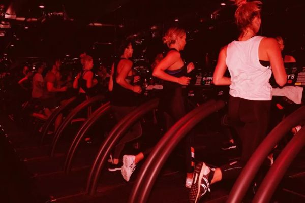 健身品牌Equinox、SoulCycle遭全美大规模抵制，因为特朗普大选募资