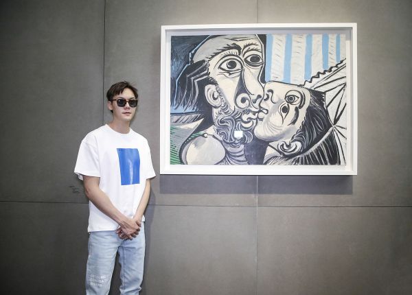 毕加索可以这么潮?联合天猫新文创打通泛艺术消费链路,「UCCA 尤伦斯当代艺术中心」的新文创启示