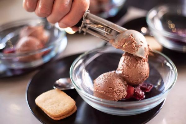 「人造肉」浪潮还没完,「人造乳制品」已经在发酵