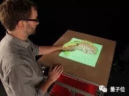 性丑闻案波及学术圈:AI先驱明斯基遭指控,MIT名教授被牵出,同机构副教授愤而辞职