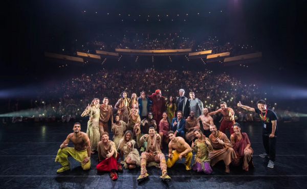 爆发临界点上的音乐剧,「九维文化」引进《巴黎圣母院》一票难求