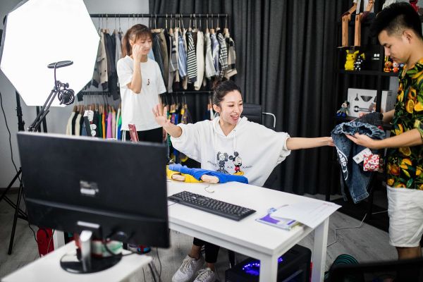 直播「洗牌」电商 | 36氪新风向