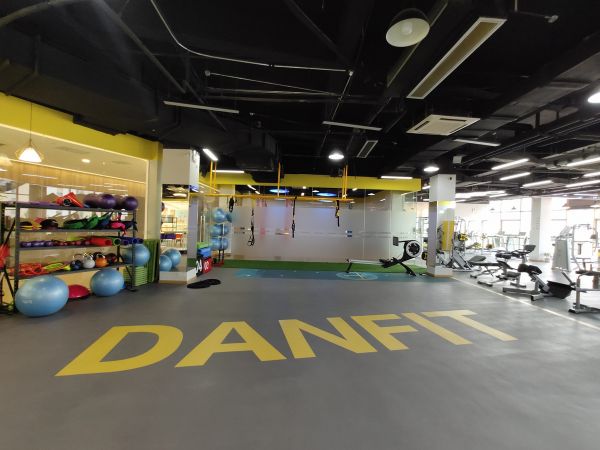 定位社区型健身房,「坚蛋运动」认为线下连锁健身的核心在服务