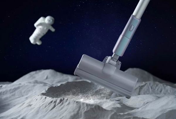 发布仅重1.6KG的太空纪念款L7 吸尘器,松下讲了一个和竞品戴森不一样的产品逻辑