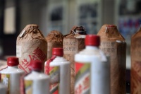 “上天入地”，寻找茅台