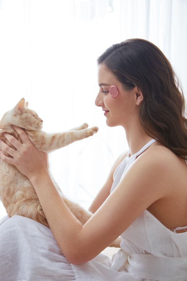 让美容仪不再吃灰,国货品牌「小光仙」想从“解放双手”开始