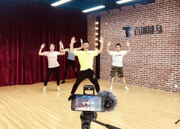 36氪首发 | 「TT直播健身」获近千万元Pre-A轮融资,做家庭场景的健身内容升级