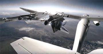 25万美金太空旅行10分钟，这家疯狂的公司上市了