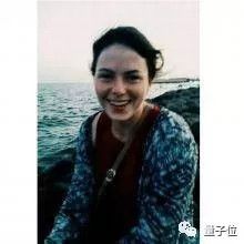 熬夜变傻有科学依据,人类睡觉时会被“洗脑”,科学家首次拍下全程