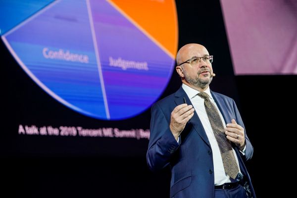 艾滋、肿瘤、自杀干预…腾讯举办的医学大会都聊了些啥？