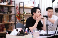 了不起的创变者 | 李佳琦吞下“红药丸”，成为商业世界的宠儿