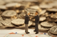 中国的“富一代”要传承60万亿财富，上万个家族办公室成立