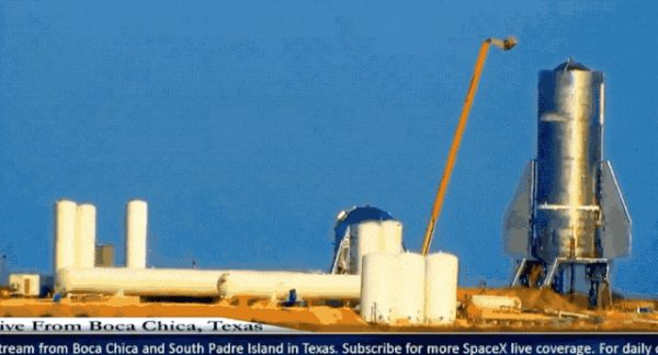 心疼马斯克,移民火星的大火箭测试时炸了