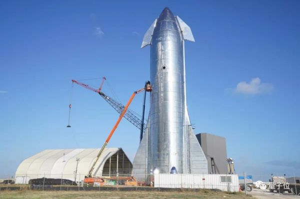 心疼马斯克,移民火星的大火箭测试时炸了