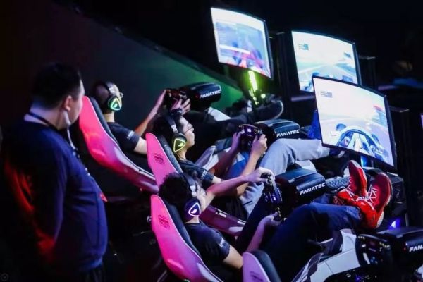 电竞与传统体育之间，或许只隔了一个F1电竞的距离