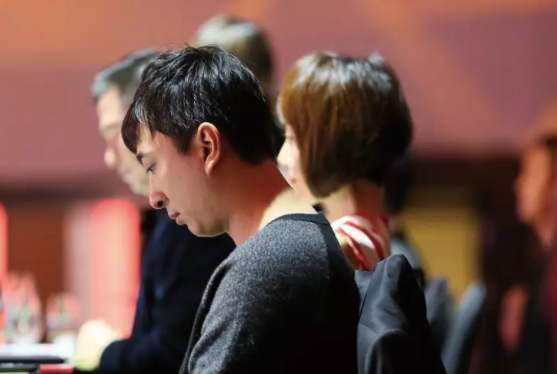 “负债30亿”被“三度限高”，王思聪陷入“老赖”背后的资本赌局