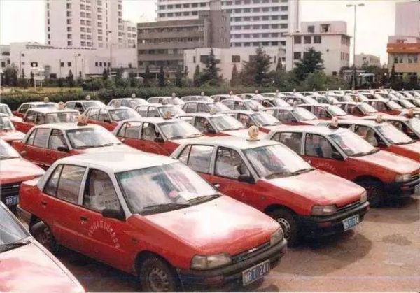 夏利之死:跌落神坛只需二十年