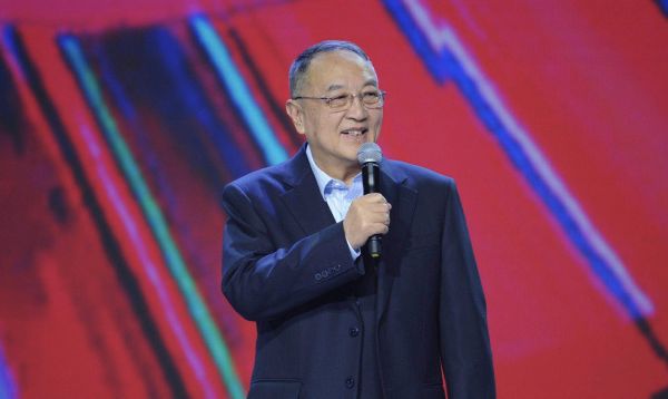图为联想集团创始人、联想控股董事长柳传志