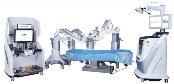 单多孔模块化腔镜手术机器人、脑控外骨骼康复系统、神经外科手术显微镜......这里有来自上海交大的10个医疗科技项目