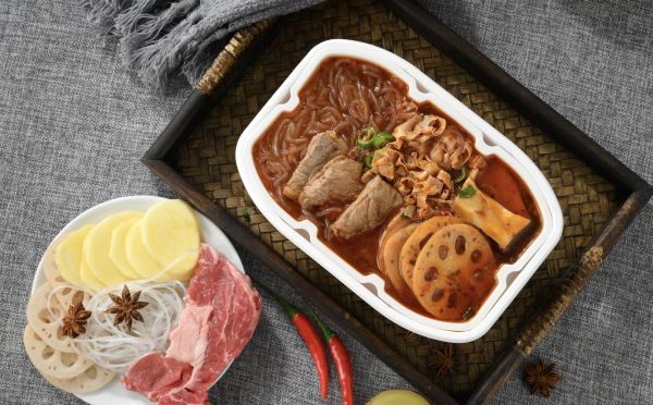 预计年销过 5 亿，「莫小仙」要从自热火锅出发做新一代潮流速食品牌