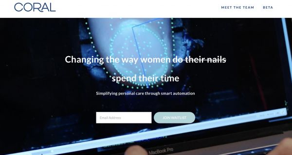 爱美却不会自己涂指甲油?「Coral」融资 430 万美元,用于建造家用美甲机