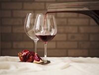 酒瓶中的战争，谁是下一瓶被拿起的葡萄酒