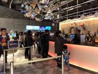 看奈雪喜茶和星巴克想到的：逆周期中进攻是最好的防守