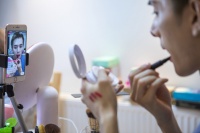 直播带货、互动剧、微剧......2020内容产业风往哪吹？