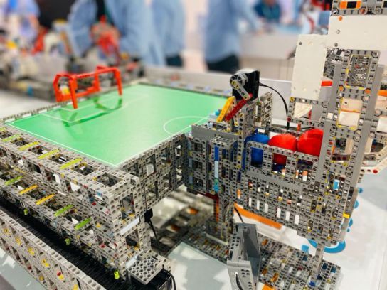 Walker 全新亮相 CES 2020,优必选科技继续探索 AI 机器人商业化